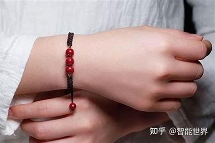 兔女本命年佩戴什么 属兔的女性本命年佩戴什么好