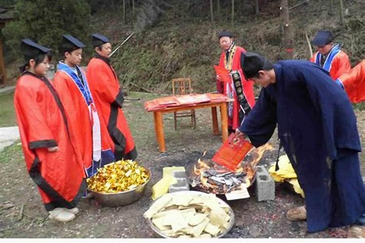 非常感谢 此卦中能看出 有神鬼作怪吗 如果求测人女方为日干 辛 上乘...