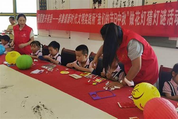 梦见买衣服是什么意思 周公解梦