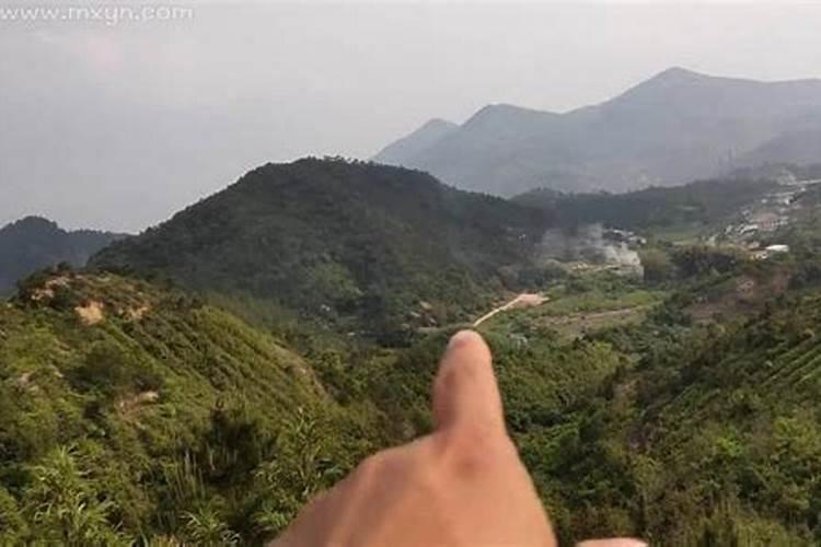 梦见祭拜祖坟是什么意思？意味着什么？