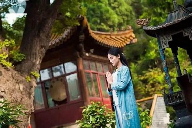 梦见妈妈把自己身体切段的预兆