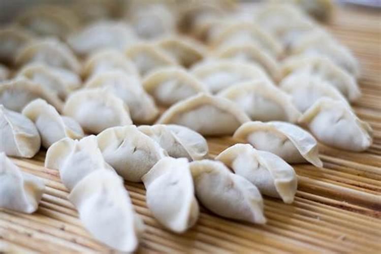 冬至传统一般吃什么食物