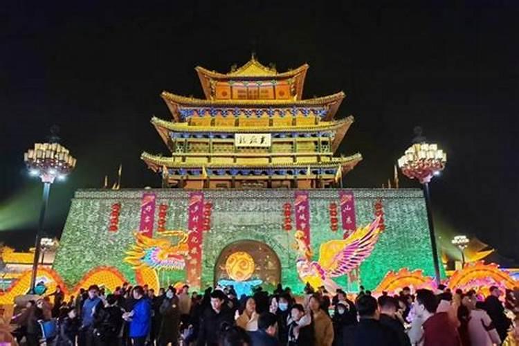 跪求4月中旬去山东省旅游