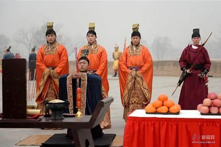 7月15日烧纸是当天烧还是提前烧？