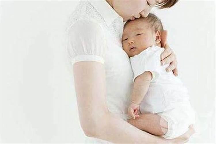 梦见别人抱婴儿是什么预兆？