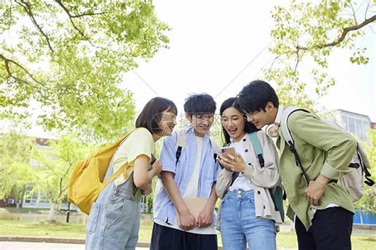 梦见高中同学聚会