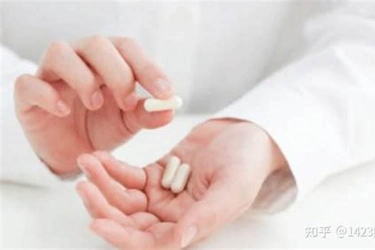 梦见被鱼把手咬出血了的预兆