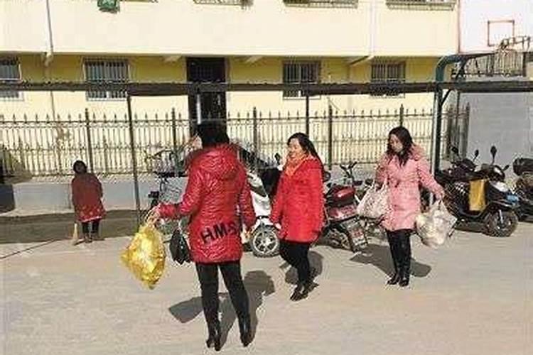 中国第一个父亲节是哪一年