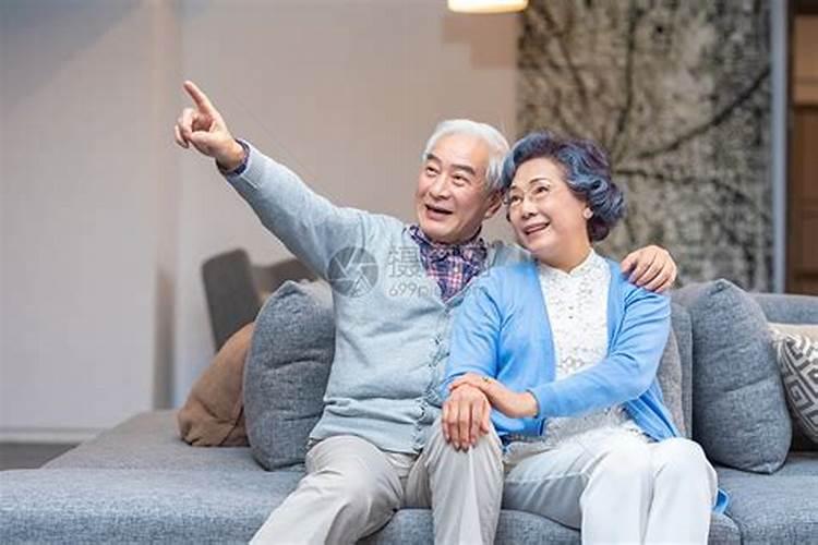 属蛇55岁后婚姻命运好不好晚年生活幸福吗