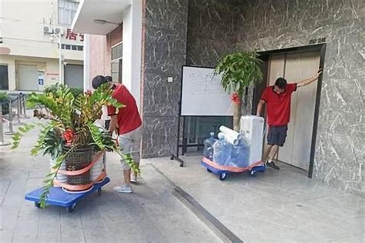 梦见死去的外婆是什么意思？