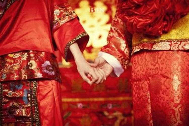 梦见两头牛什么意思