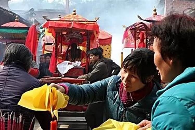 小孩夭折了火化后骨灰放寺庙可以吗？