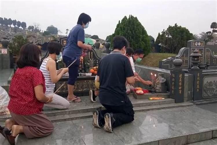 梦见在家里上厕所的预兆