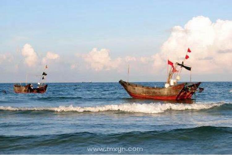 梦见船和大海是什么意思？