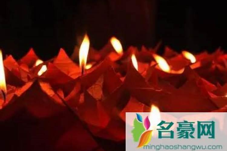 你生活中见到的迷信的人干过哪些事？