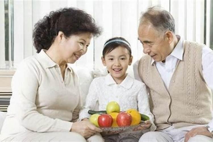 为什么每年总有几次梦见外公外婆？