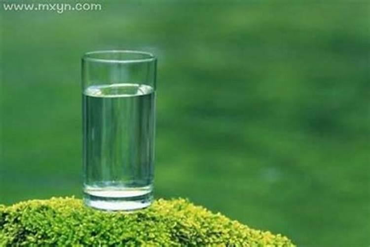 梦见水的周公解梦