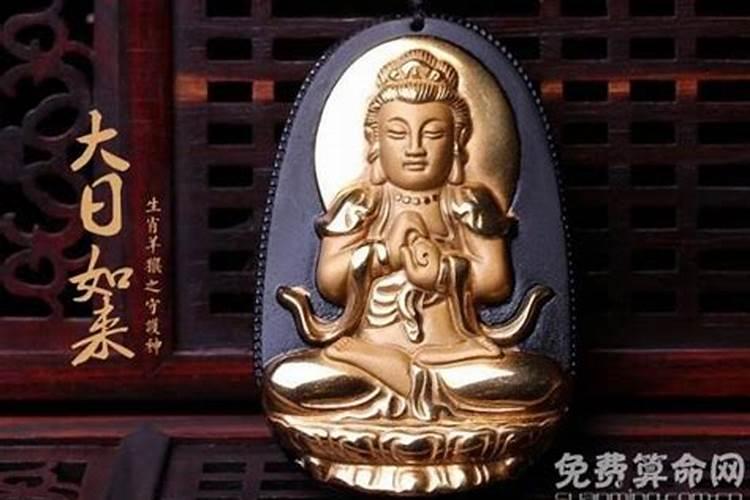 2025属蛇本命年佩戴什么好呢