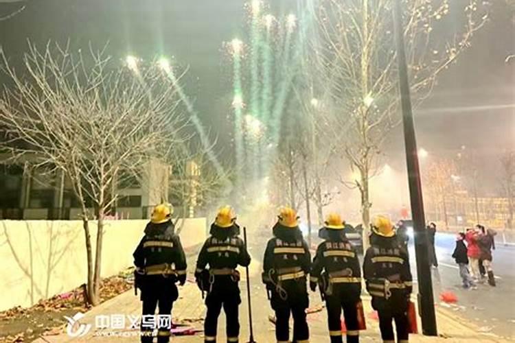 贵州家乡的风俗作文400字？