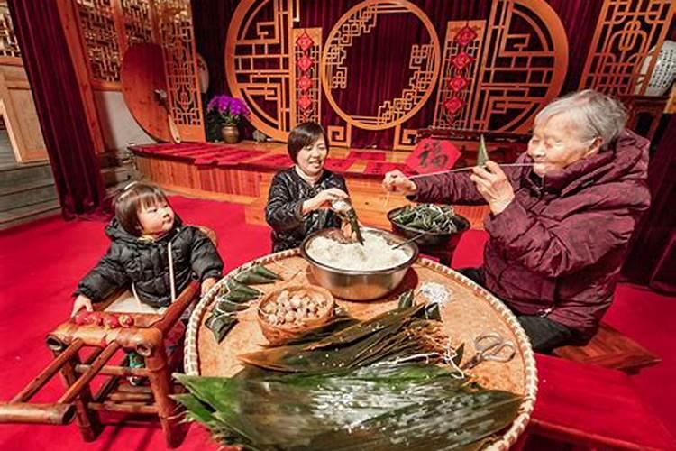 中元节上供的贡品有哪些 中元节祭祀先人的贡品有哪些