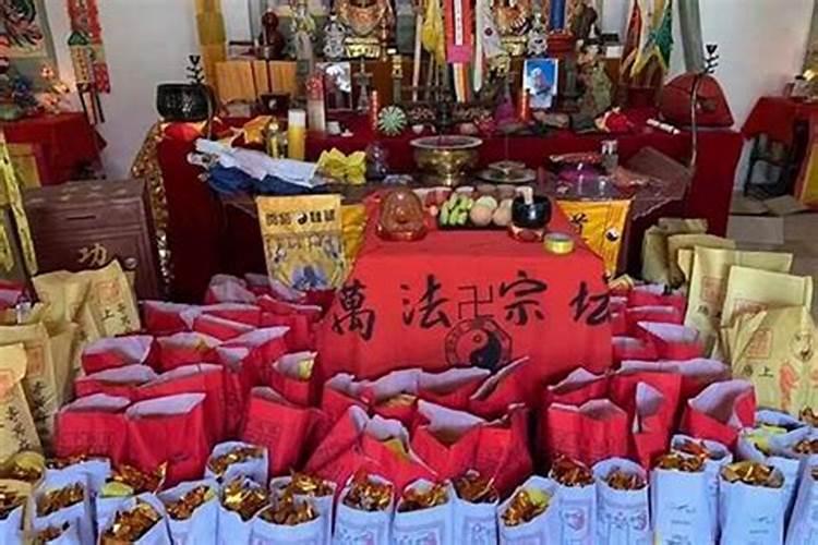 女人梦到借钱给别人预示什么