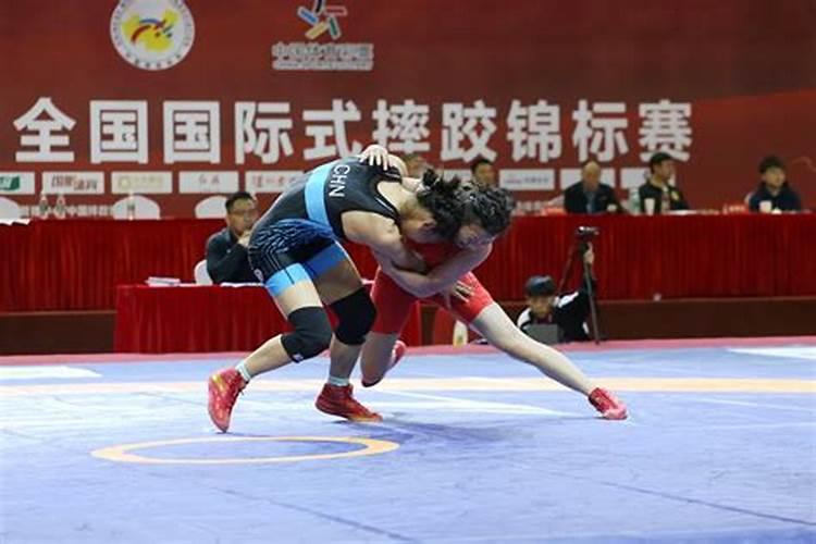 女人摔倒预兆什么运气