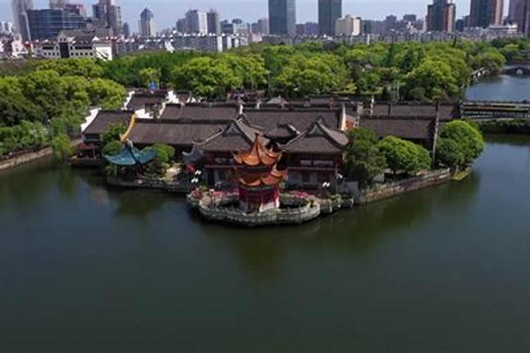 如何在上海的寺庙中,皈依佛门(是做俗家弟子)？