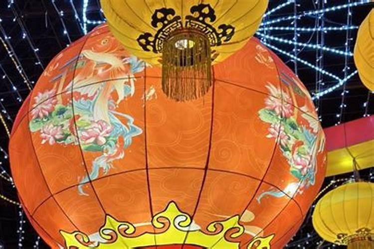 能不能多给我些春节和元宵节的风俗习惯和节日民谣