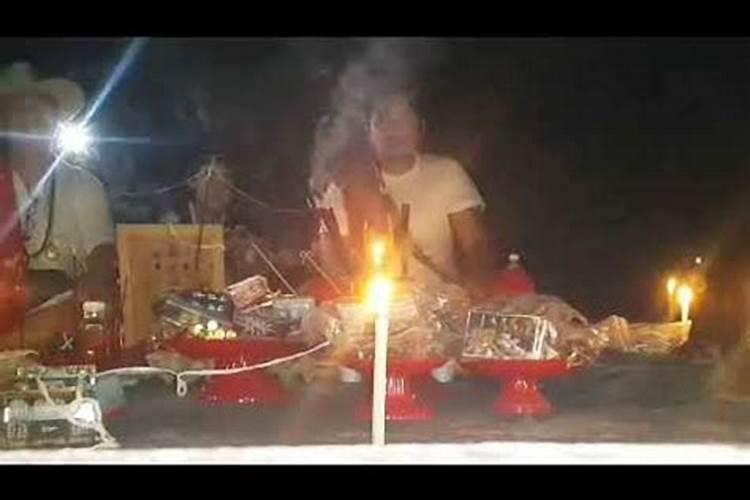 去寺庙求婚姻拜哪个菩萨好呢？