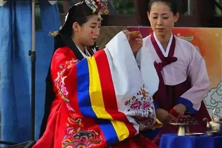 重阳节的六大习俗中,哪一种被古人视为避难消灾的象征？