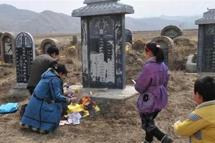 男属羊与女属羊婚配好不好羊男和属羊女合适吗