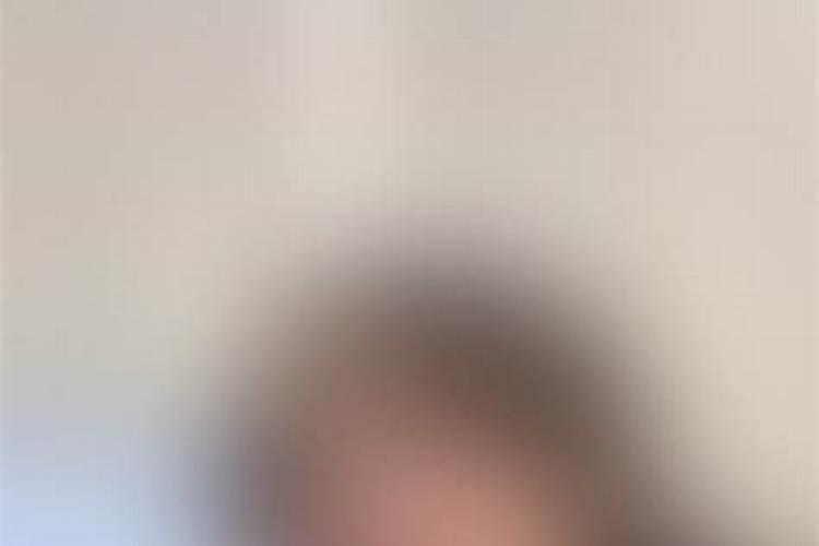 梦见吃了一口鱼满嘴全是刺
