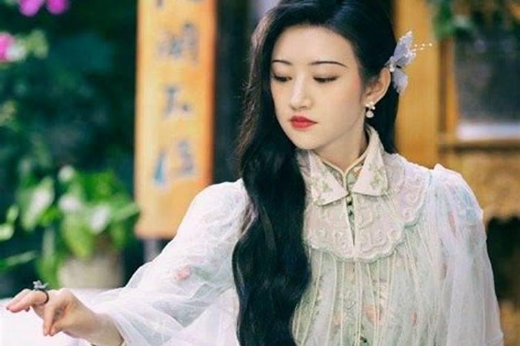 辰时出生的女孩取名方法参考 怎么取名有诗意