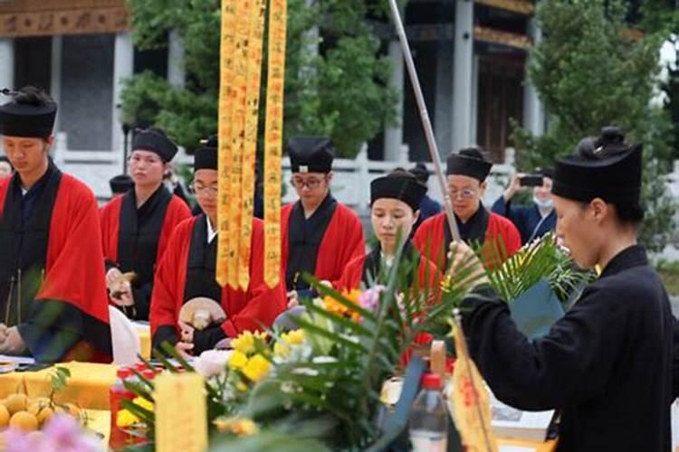 送童子需要本人在场吗