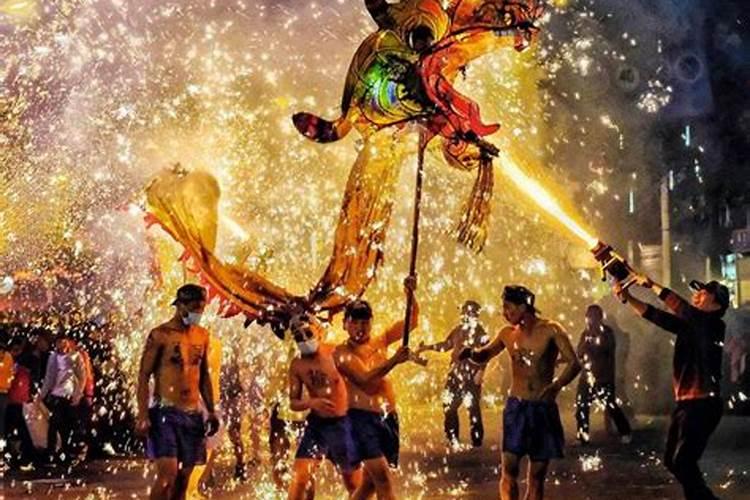 《龙抬头》张龙的身世是什么？