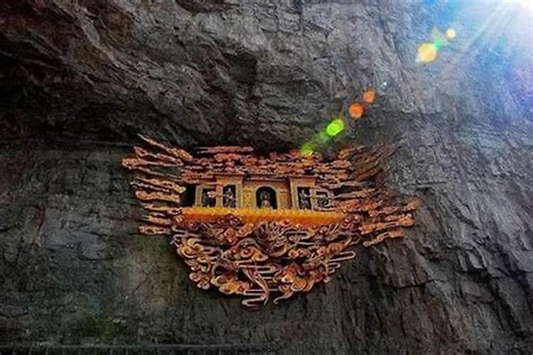 古灵山风景区比干财神殿地址在哪里？