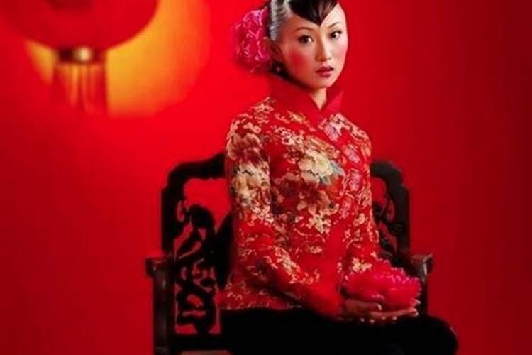 解梦梦见红色汽车是什么意思