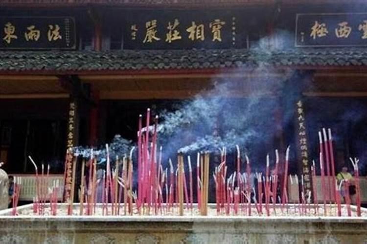关于冬至的由来、时间、作用和相关习俗的内容