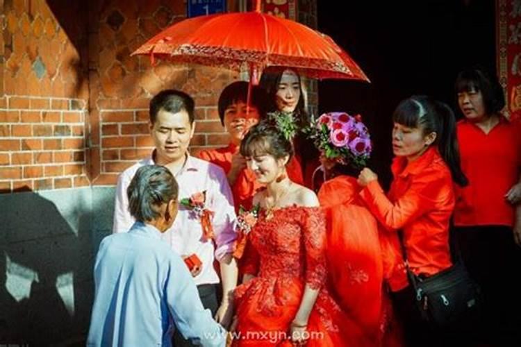 梦见别人家姑娘出嫁有什么征兆