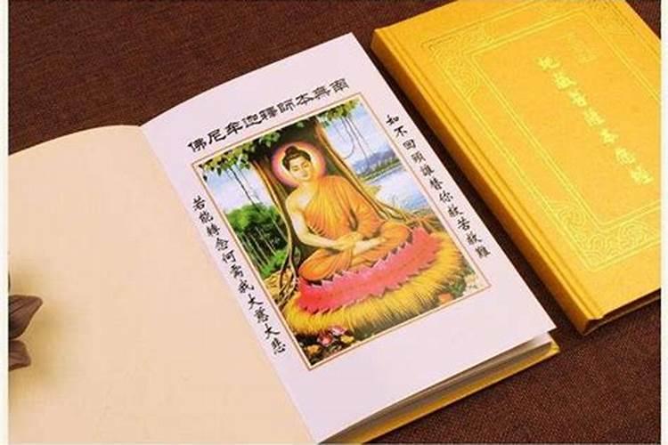 一个圈圈里面两个v是什么品牌是什么牌子包包