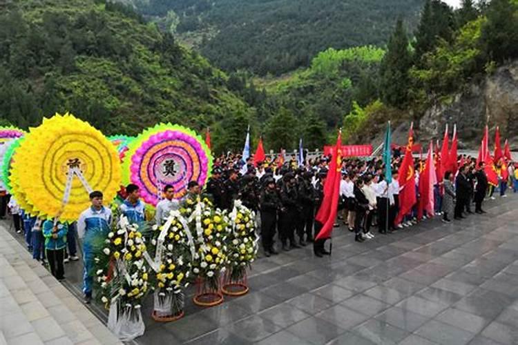 清明节烈士墓祭扫挽联词怎么写