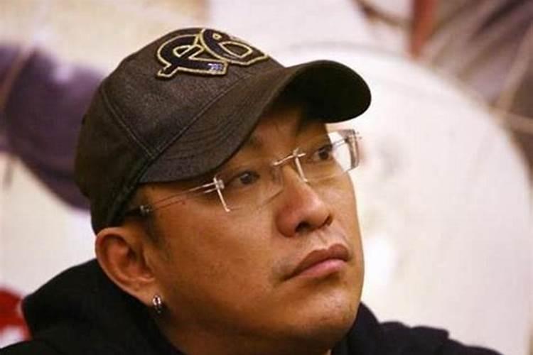 现在非诚勿扰的嘉宾老师是哪两位？!