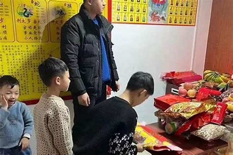 犯太岁拜哪个菩萨