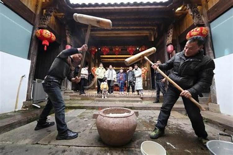 中秋节详细的习俗100字。
