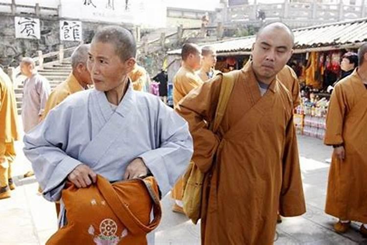迎财神上几次香