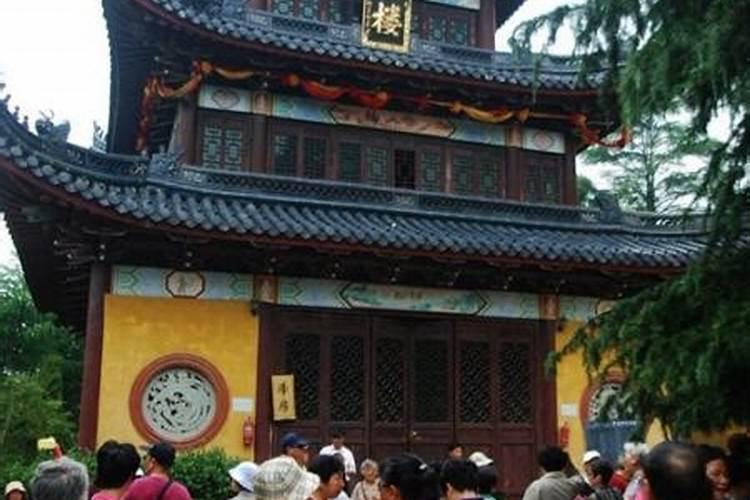 慈禧每天要吃一百多道菜,那慈禧逃亡途中又吃什么？