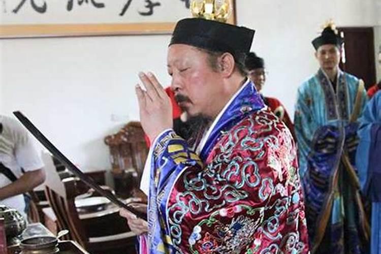 蕲春县龙泉寺是道教还是佛教？