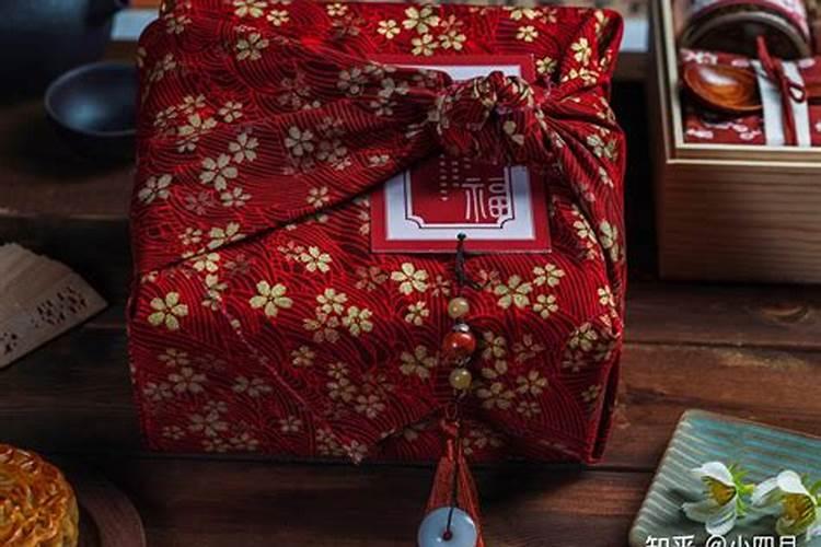 中秋送礼是送四六还是送八样啊？