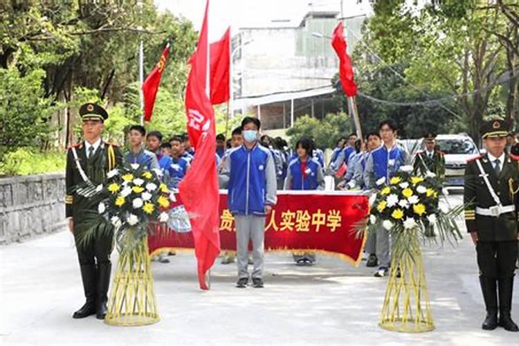 属蛇的女性本命年佩戴什么好 本命年的注意事项？