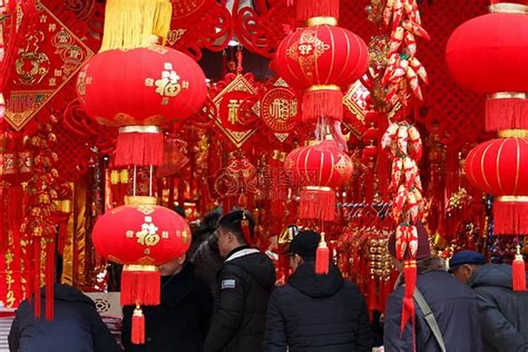 春节的传统风俗有哪些？